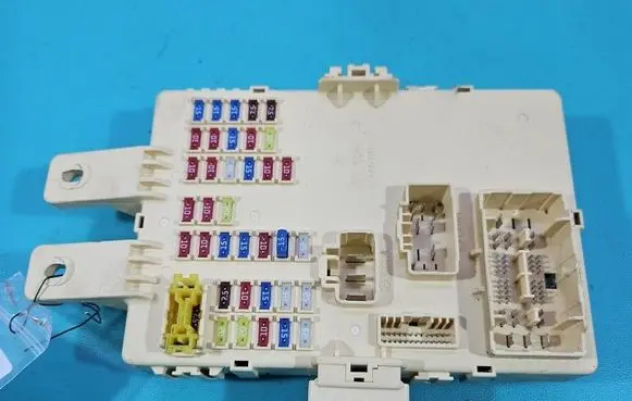 KIA Sportage Fuse box set 919503W030 IMPRK1546364