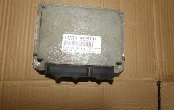Audi A3 S3 8L Engine control unit/module 06A906019E