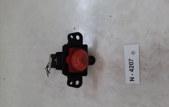 Nissan Almera Tino Hazard light switch 06016
