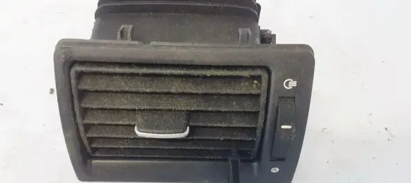 Ford Mondeo Mk III Dash center air vent grill 4s71a018b09aaw