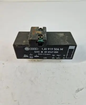 Skoda Octavia Mk1 (1U) Glow plug pre-heat relay 1J0919506M