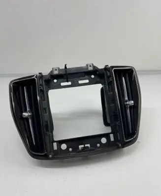 Volvo XC60 Dash center air vent grill 31417738