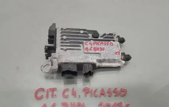 Citroen C4 II Picasso Engine start stop button switch