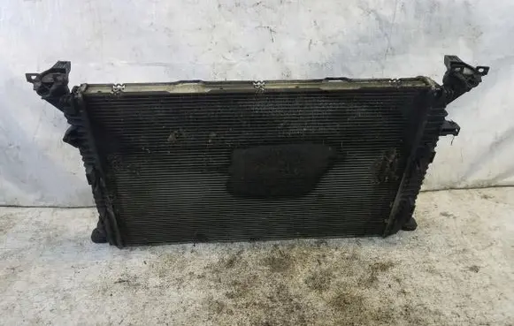 Audi A5 8T 8F Coolant radiator