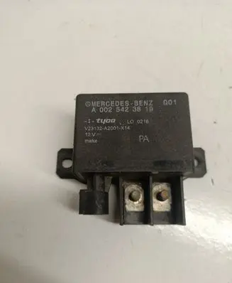 Mercedes-Benz E W211 Charging relay A0025423819