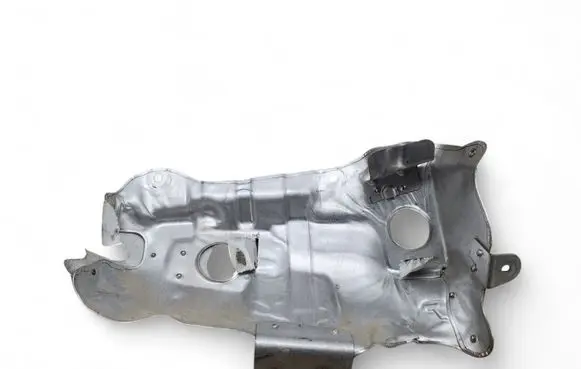 BMW X2 F39 Exhaust heat shield 7618369