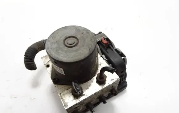 Hyundai i30 ABS Pump 6158945200 EM1206050515