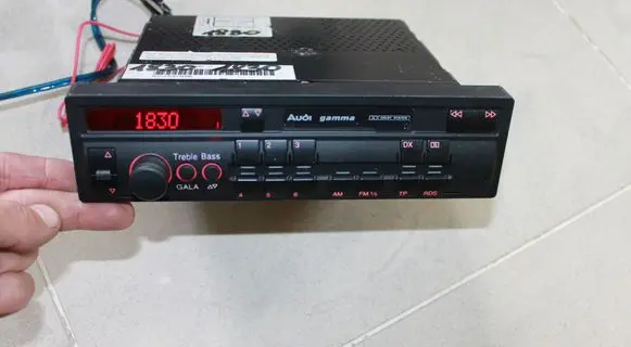 Audi A6 S6 C4 4A Radio/CD/DVD/GPS head unit 4D0035186 7644858380
