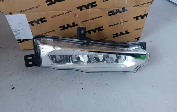 BMW X3 G01 Front fog light 63177412528 196219009 7412528