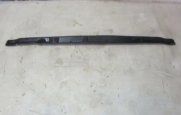 Chrysler Pacifica Wiper trim