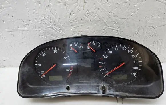 Volkswagen PASSAT B5 Speedometer (instrument cluster) 110008920024 3B1919880C