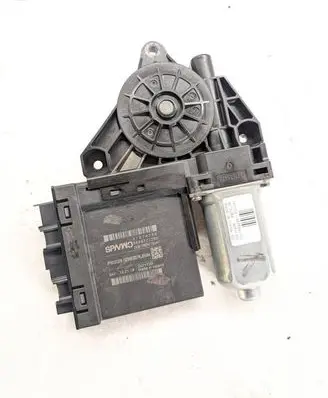 Volvo XC90 Front door window regulator motor 31674756