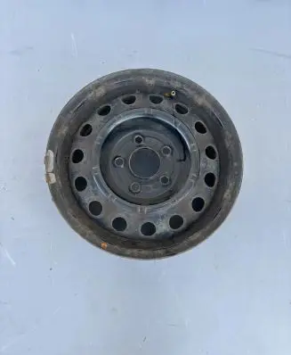 Hyundai i30 R15 steel rim 52910A600
