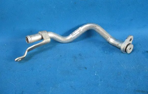 Audi Q7 4M Engine coolant pipe/hose 057121512E