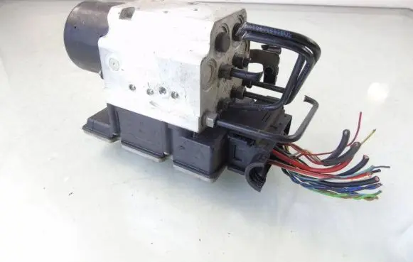 Alfa Romeo Brera ABS Pump 51765417