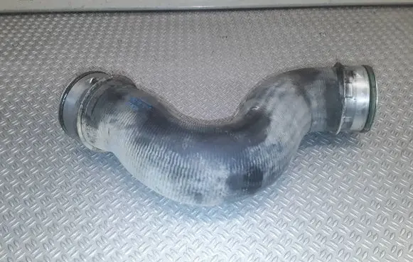 Volkswagen Golf V Intercooler hose/pipe 1K0145832e