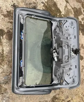 Audi A4 S4 B9 8W Tailgate/trunk/boot lid