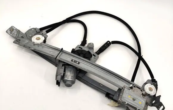Opel Tigra B Front door window regulator with motor 93162242 93162242P