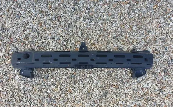 MG HS Front door 10626924