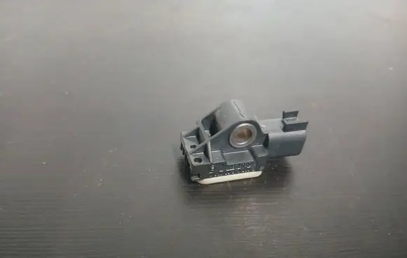 Volvo V70 Airbag deployment crash/impact sensor 31264395