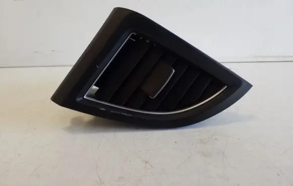 Dash center air vent grill