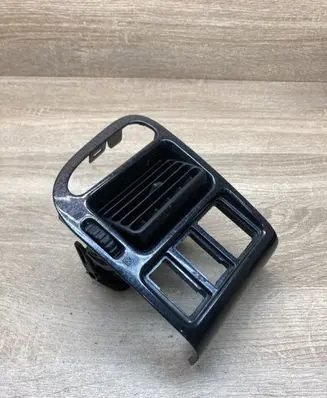 Toyota Avensis T220 Dashboard side air vent grill/cover trim 5568605030