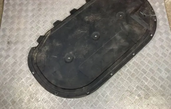 Engine bonnet/hood sound/heat insulation