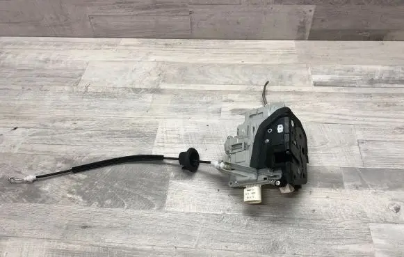 Audi A8 S8 D3 4E Front door lock