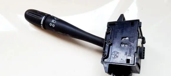 Chrysler Voyager Indicator stalk 04685711AA 23199