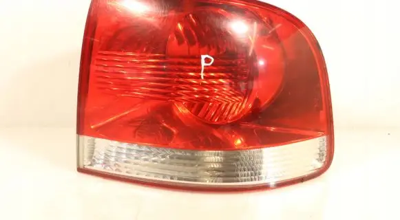 Volkswagen Touareg I Rear/tail lights 7L6945096K