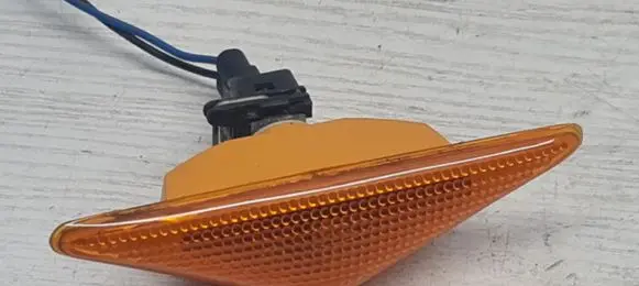 Ford Focus Front fender indicator light XS4H3K354A