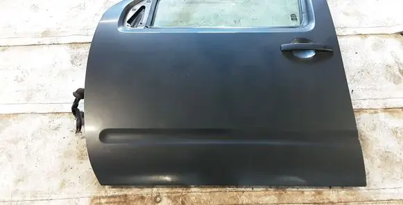 Nissan Pathfinder R51 Front door