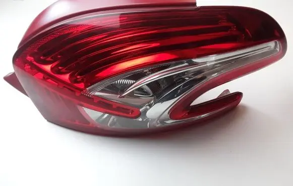 Peugeot 208 I Rear/tail lights 9672628380