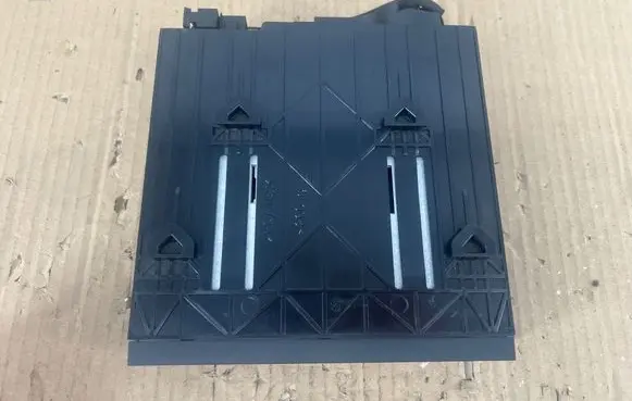 Mercedes-Benz SLK R170 CD/DVD changer