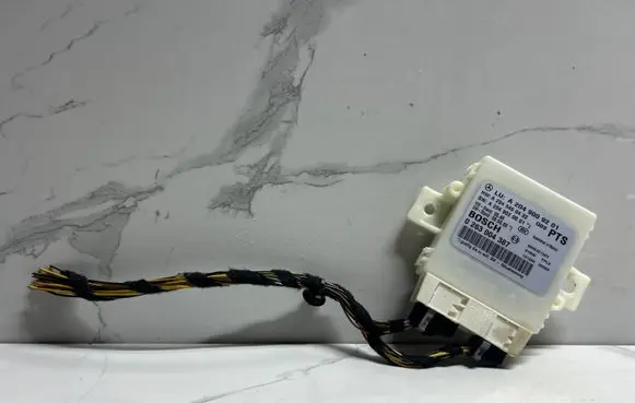 Mercedes-Benz C W204 Parking PDC control unit/module A2049009201
