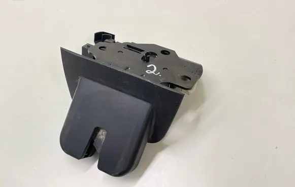 Audi A3 S3 A3 Sportback 8P Tailgate/trunk/boot lock/catch/latch 8P4827520