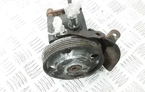 Volvo XC60 Power steering pump 