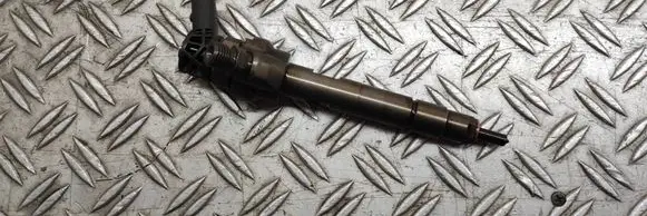 BMW 5 F10 F11 Fuel injector 7810702