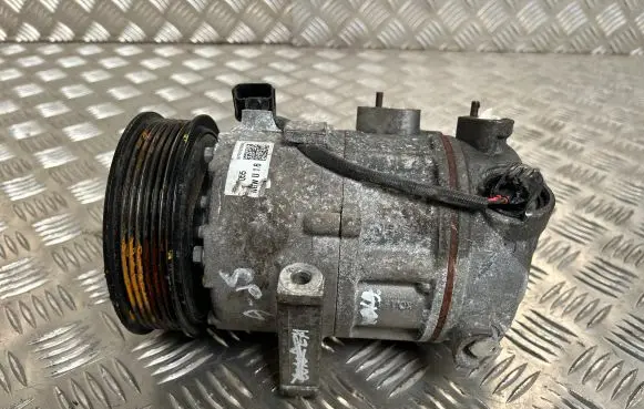 KIA Sportage Air conditioning (A/C) compressor (pump) 97701D7550