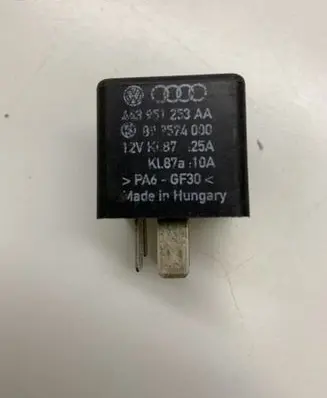 Audi A6 S6 C5 4B Other relay 443951253AA 899574000 219