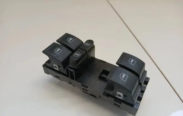 Volkswagen Touareg I Electric window control switch 7L6959857E