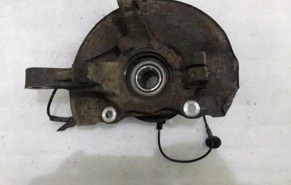 Jeep Compass Front wheel hub spindle knuckle