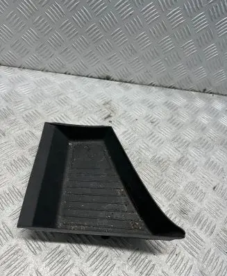 Audi Q7 4M Glove box central console 4M1863383