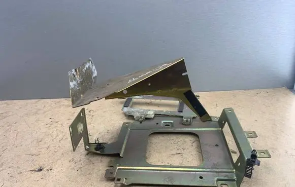 BMW 7 E38 Navigation GPS unit bracket/holder 65128352488 84318362432 8352488