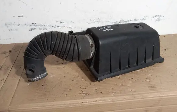 Mercedes-Benz Sprinter W906 Air filter box 0010942503