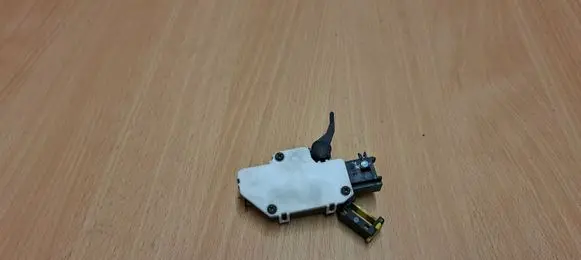Renault Scenic II - Grand scenic II Clutch pedal sensor 8200110893
