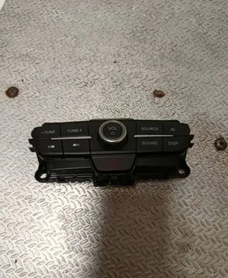 Ford Focus Head unit multimedia control F1ET18K811HC 331471000