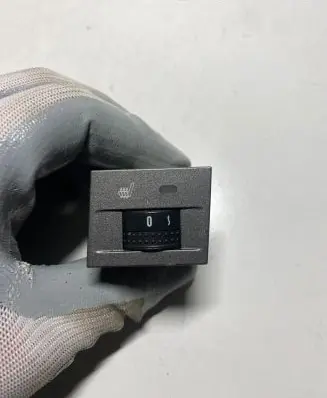Opel Vectra C Seat heating switch 13138252 32429811
