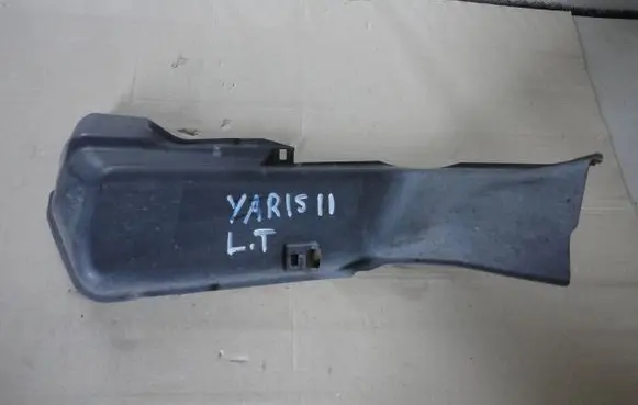 Toyota Yaris Front mudguard 