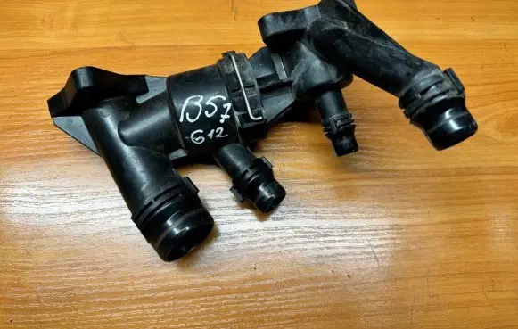 BMW 7 G11 G12 Thermostat 857628903